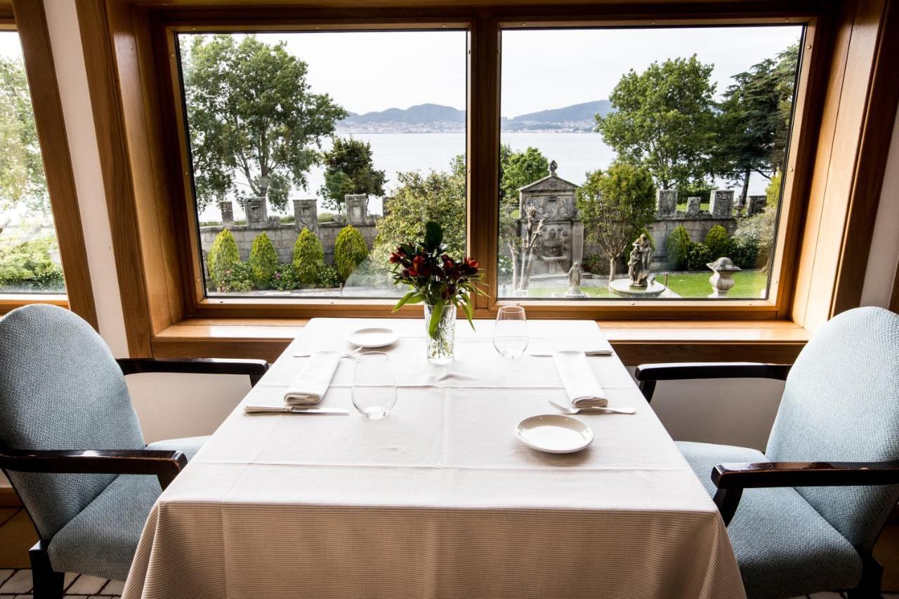 Pazo Los Escudos Hotel Spa & Resort Vigo Bagian luar foto Restaurant